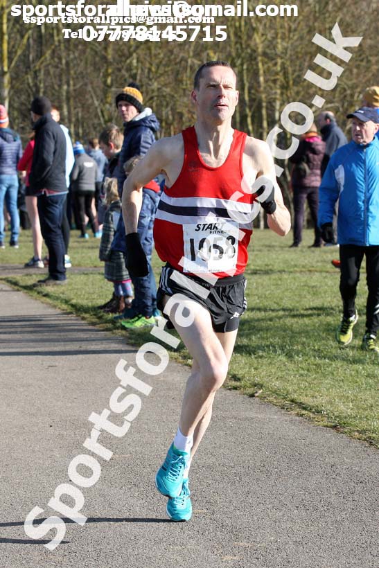 Senior women and vets women and men, 2018 Royal Signals NECAA Road Relays, Hetton. Photo: David T. Hewitson/Sports for All Pics
